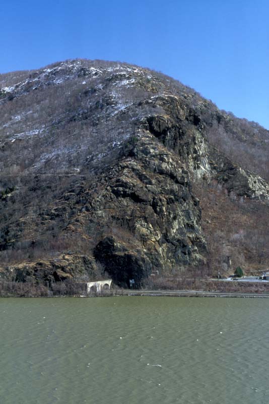 63-05.jpg