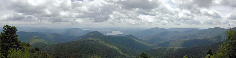 cws01.jpg - View from Cornell Mountain, Catskill State Park Preserve, NY - Lunch and you can nearly touch the clouds.