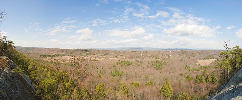 mp01.jpg - 7 images, Size: 10359 x 4282, FOV: 186.21 x 67.78, RMS: 2.22, Lens: Standard, Projection: Cylindrical, Color: LDR